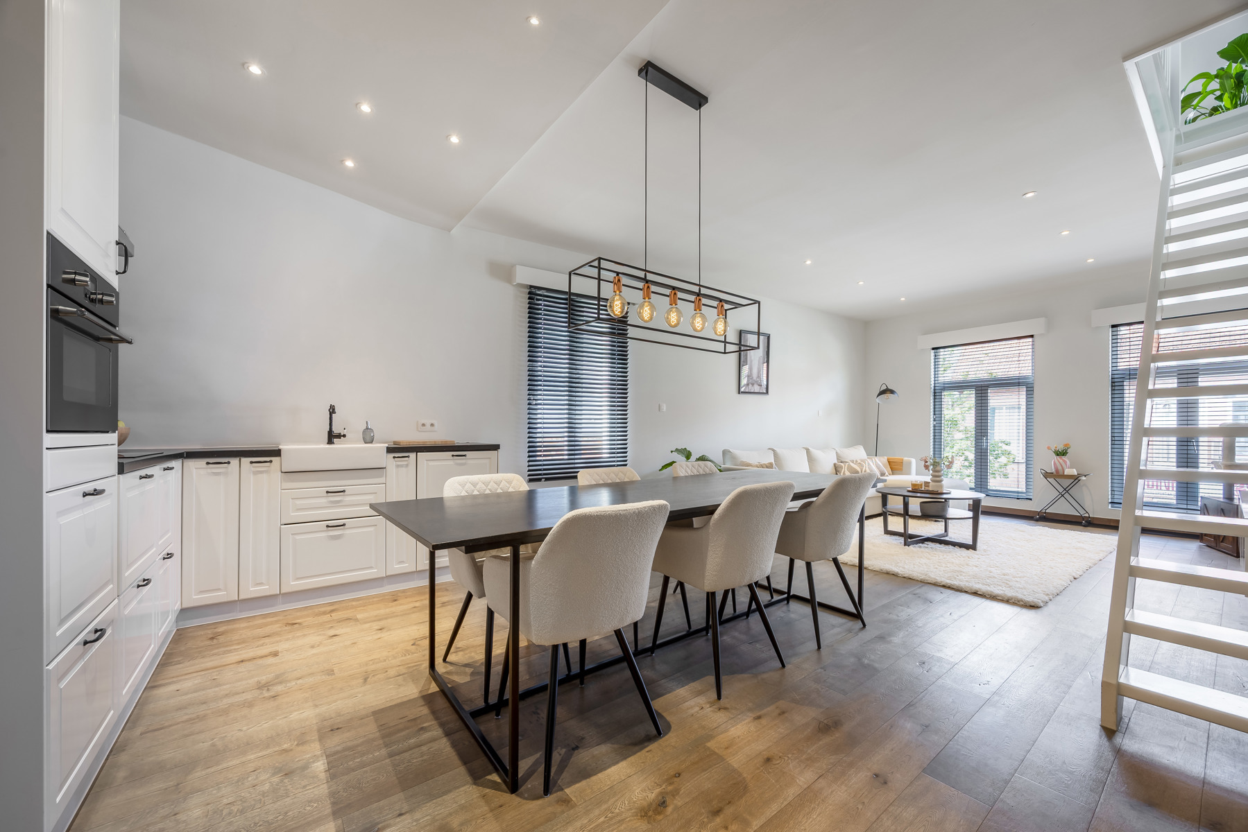 Uniek duplexappartement met terras, garage en ruim magazijn - foto 5