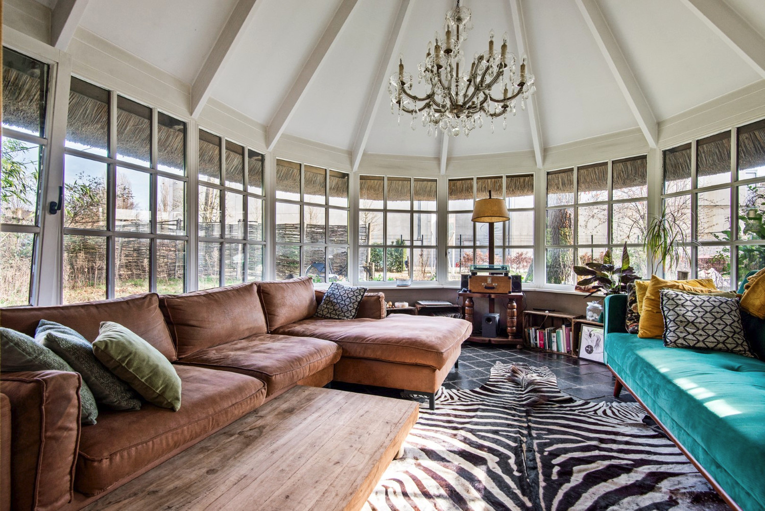 CHARMANTE OPEN BEBOUWING MET 2 SLK EN TUIN! - foto 3