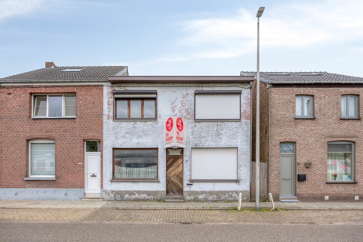 Maison entièrement rénovée à vendre dans le centre d'Essen ! - photo 2
