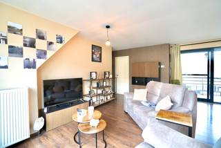 Dit recent tweeslaapkamer appartement gelegen in hartje Ertvelde is volledig instapklaar en voldoet aan de normen van vandaag! Het...