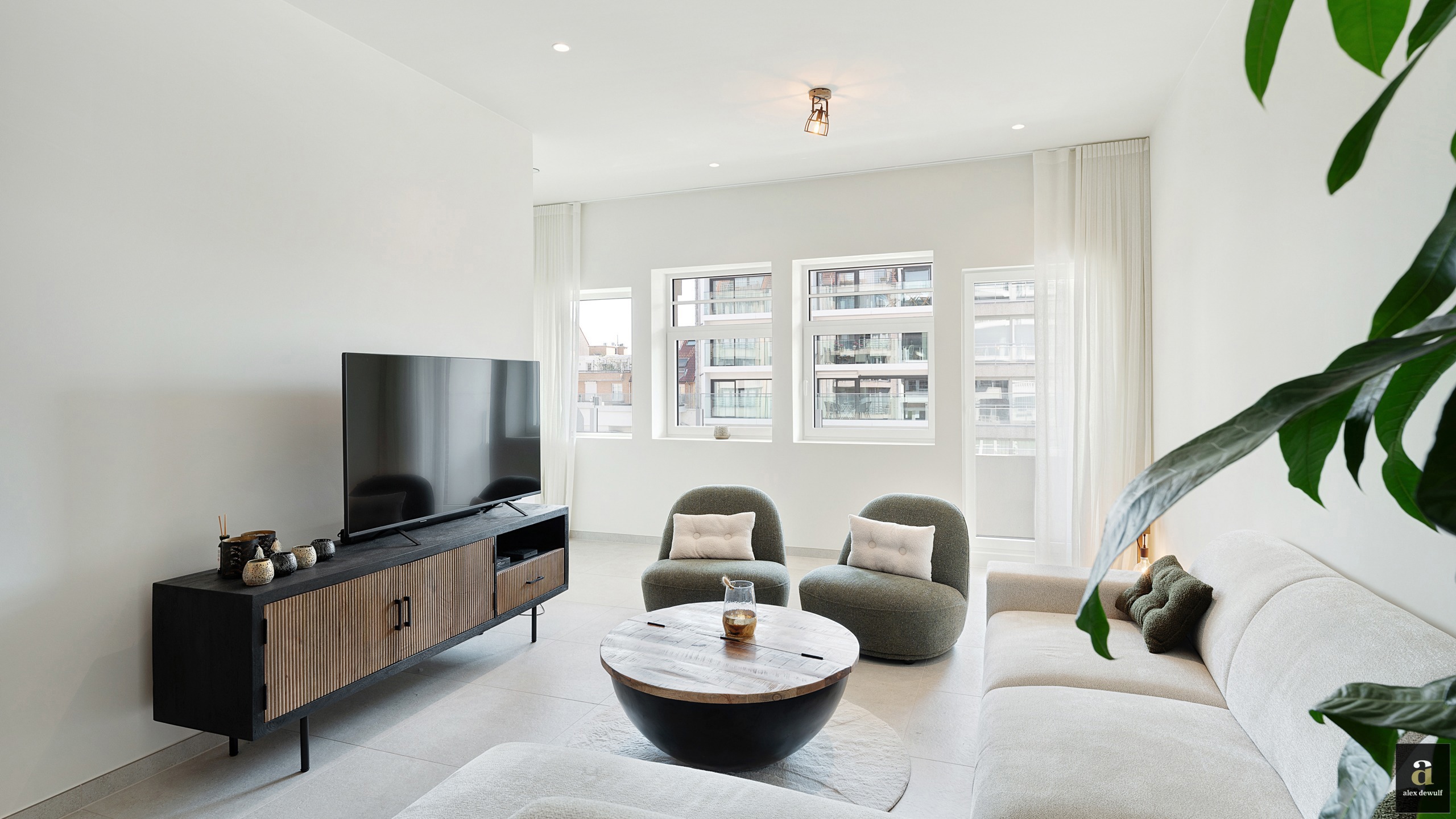 Ruim appartement 3-slpk op centrale ligging [Lippenslaan]. - foto 2