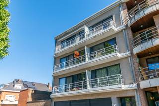 Pour visiter veuillez faire votre demande via le lien suivant: https://mijnhuurprofiel.be/property/4eb83421-42a8-4f91-842e-43618e2a5a1a !