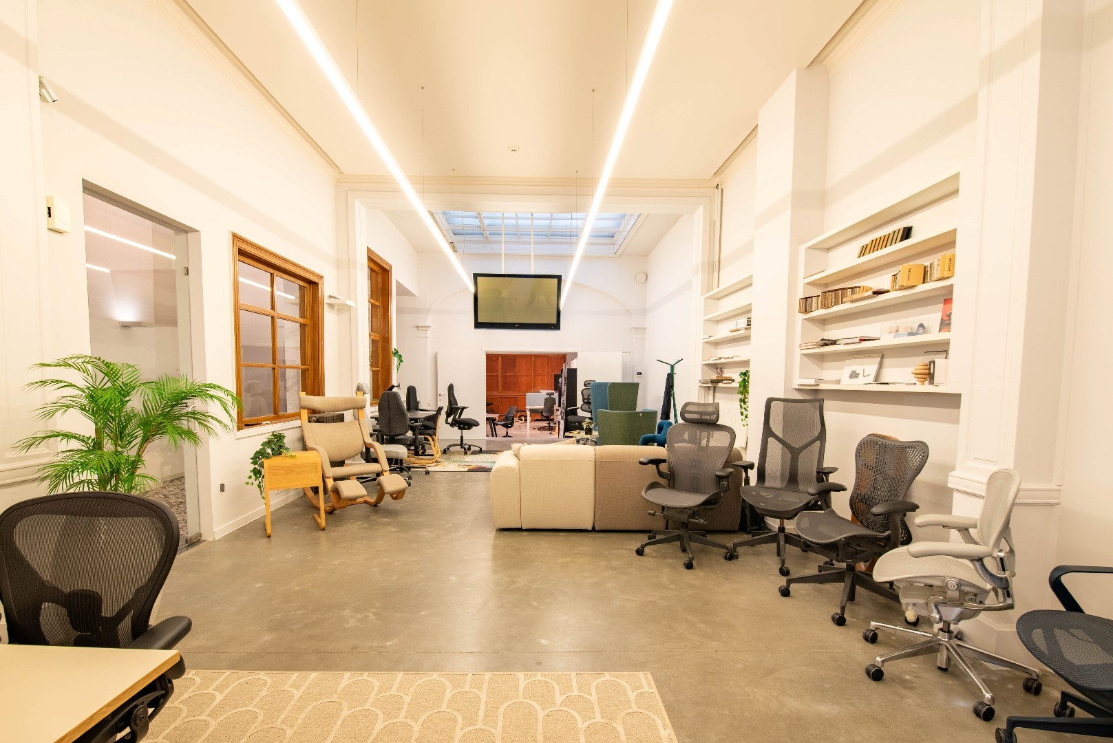 Commercial à louer à Anvers - photo 4