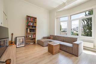 Wonen op één van de beste plekken van ’t stad? Dit charmante appartement combineert een toplocatie met een kwalitatieve afwerking. Het werd...