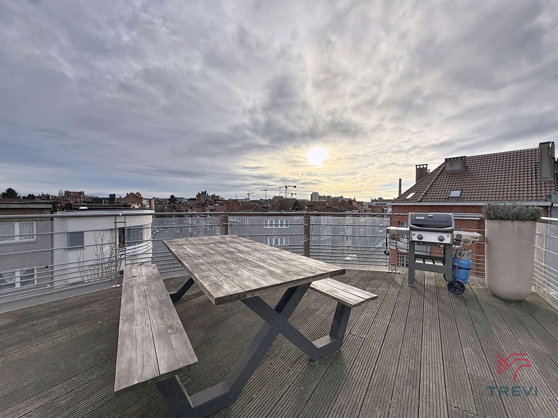 Apartment for rent in Ixelles with 3 bedrooms - photo 3