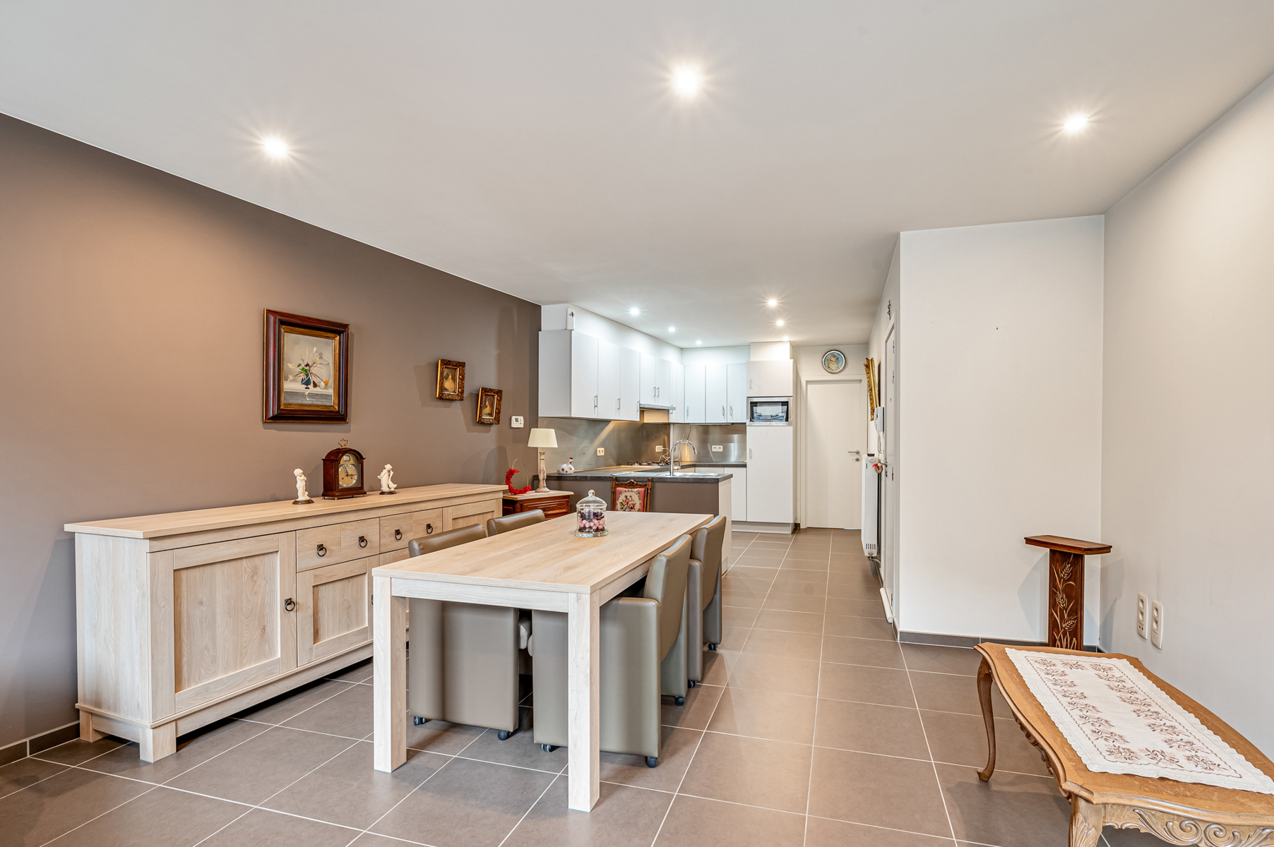 Appartement met autostaanplaats te huur in centrum van Geraardsbergen - foto 2