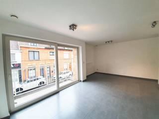 KNUS RECENT APPARTEMENT (bouwjaar 2015, +/-53m²) op het 2de VERDIEP RECHTS VOOR:voorzien van een lichte leefruimte vooraan met balkon & open keuken...