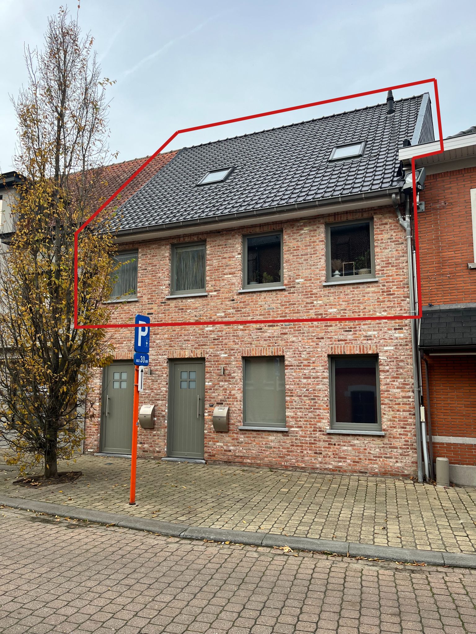 Instapklaar duplexappartement met 3 slaapkamers - foto 1