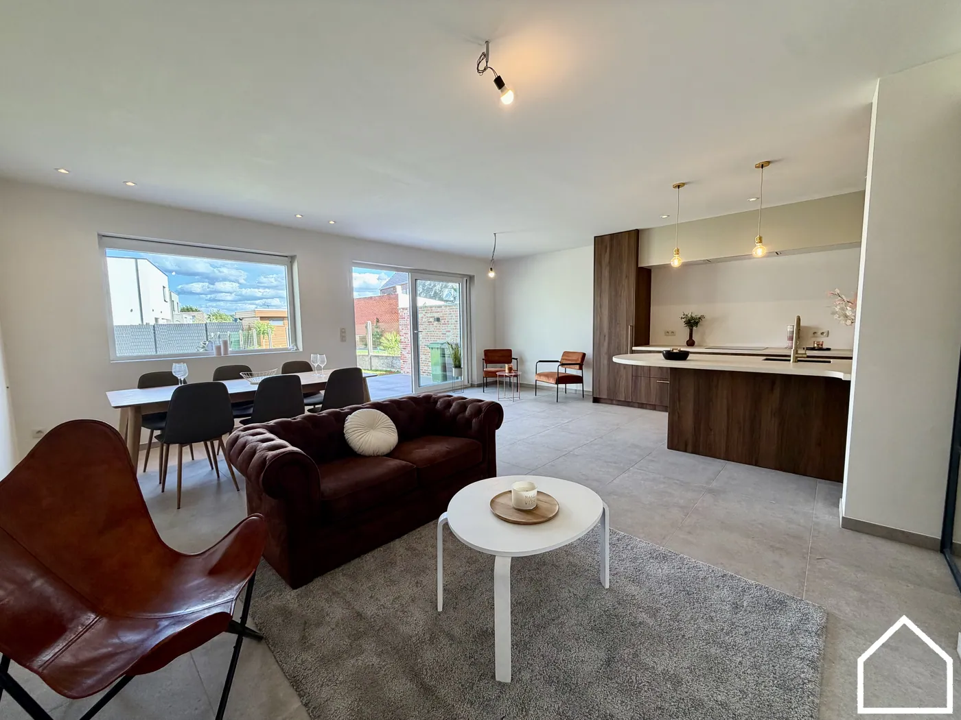 VOLLEDIG GERENOVEERDE WONING IN HET HART VAN ZILLEBEKE - foto 5