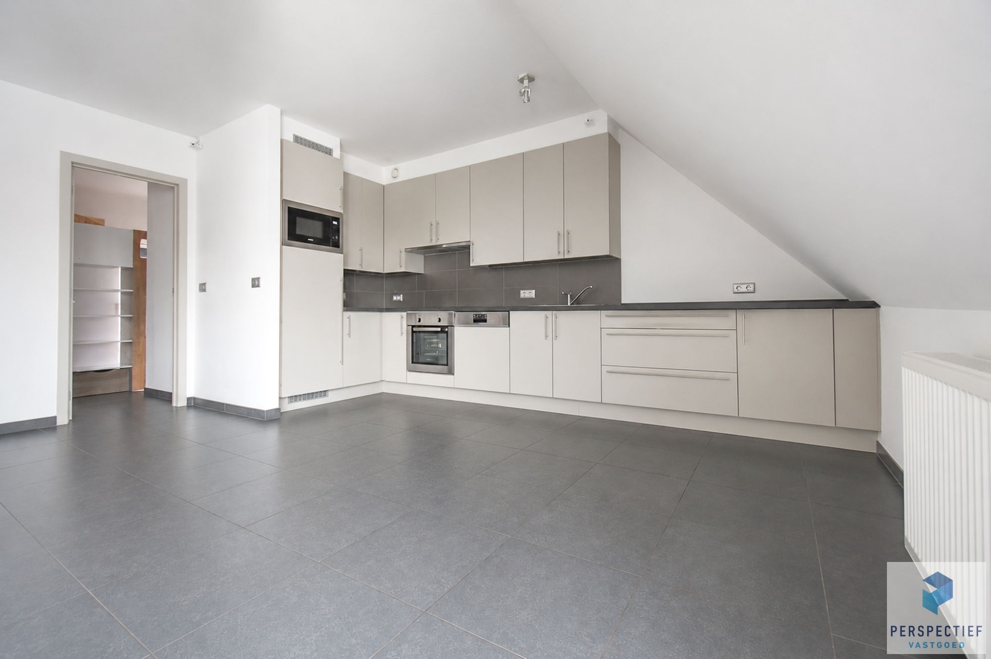 Ruim en modern woonappartement (bouwjaar 2020) met 2 slaapkamers en terras. - foto 5