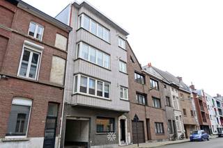 GENT -Sint-Lievenspoortstraat 169: Op zoek naar een gezellig appartement met garagebox nabij het centrum te huur in Gent? Dan is dit pand...
