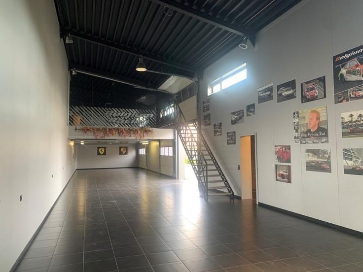Hal met kantoor en woonruimte - foto 4