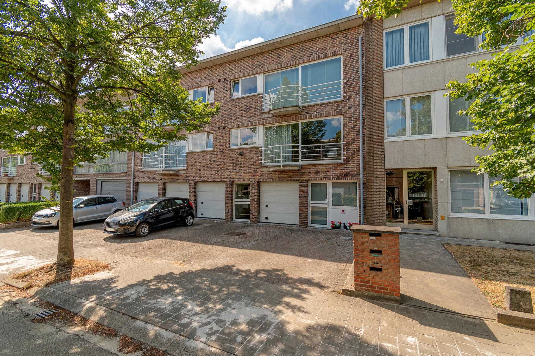 Appartement te koop in Edegem met 2 slaapkamers - foto 1