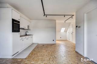 Op zoek naar een instapklare en energiezuinige studio in het hart van Denderwindeke? Ontdek deze recent gerenoveerde studio van 70 m² op de...