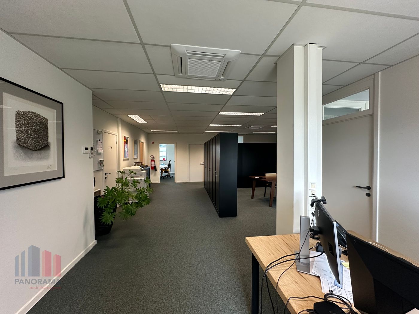 Kantoor van 150 m² met 4 parkeerplaatsen op toplocatie te huur, vlak naast de E17 - foto 5