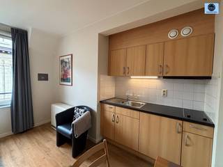 WELL LOCATED STUDIO IN CLOSE PROXIMITY TO PUBLIC TRANSPORTATION.Asking price : 139,000 euro This studio is very well located near public transport,...