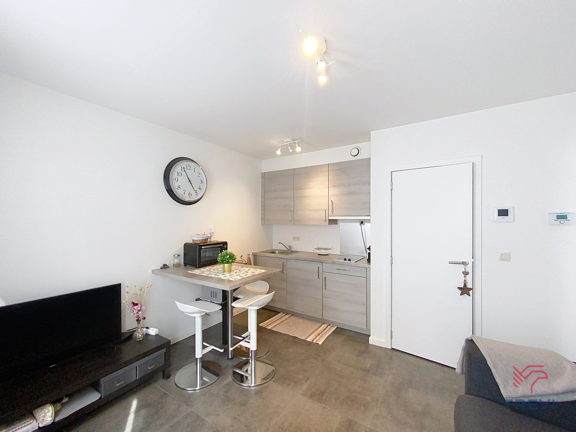 Appartement te huur in Brussel met 1 slaapkamer - foto 2