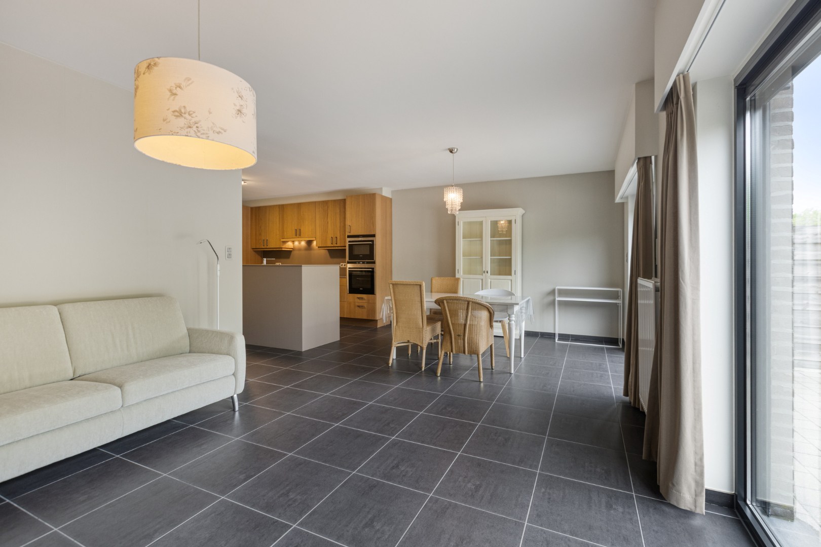 Instapklaar gelijkvloers appartement met 2 slpk. en ruim terras in Geel - foto 5