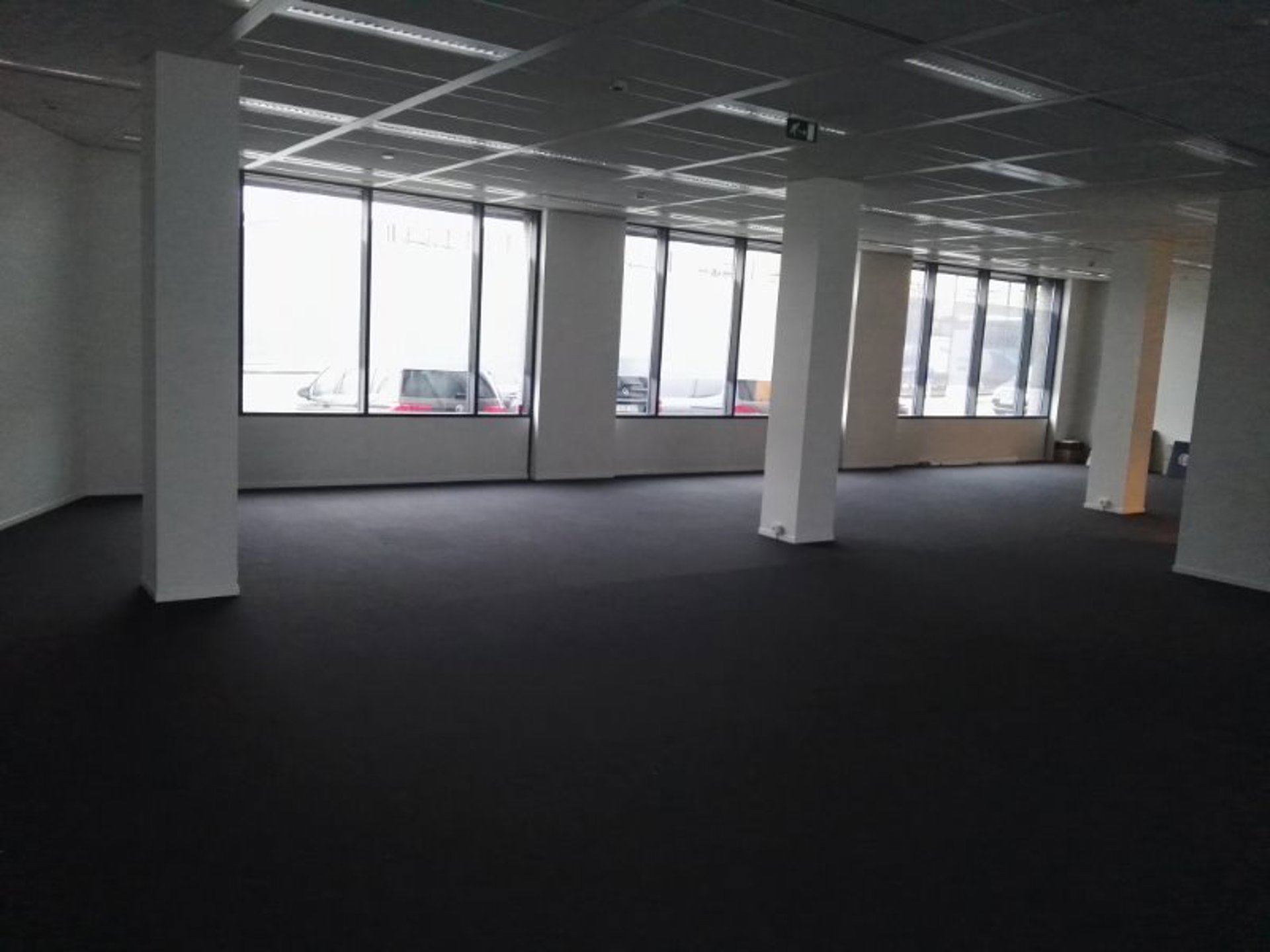 Commercial for rent in Auderghem - photo 3