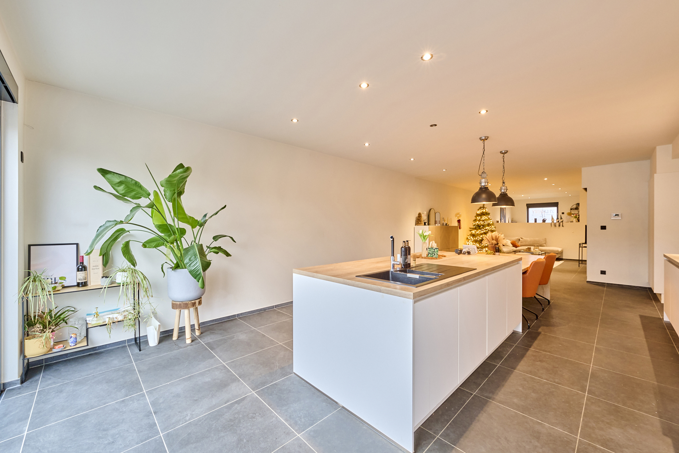 Verrassend ruime, energiezuinige woning - foto 4