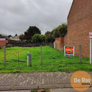 BORSBEKE - Leuk gelegen bouwgrond voor gesloten bebouwing op 2a 25caDit perceel is gelegen in een zeer rustige straat op een mooie woonlocatie. De...
