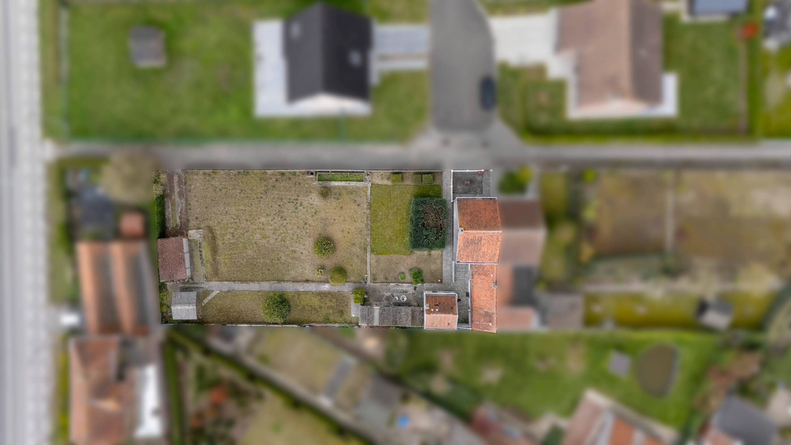 Te renoveren woning op perceel van 1010m² - foto 3