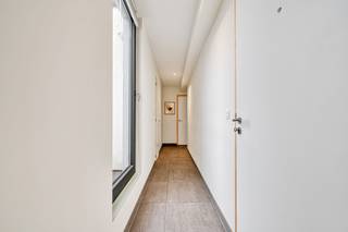 Dit gezellig appartement is gelegen op de tweede verdieping van residentie Orto en bestaat uit een inkomhal, een toilet, een gezellige zitruimte...