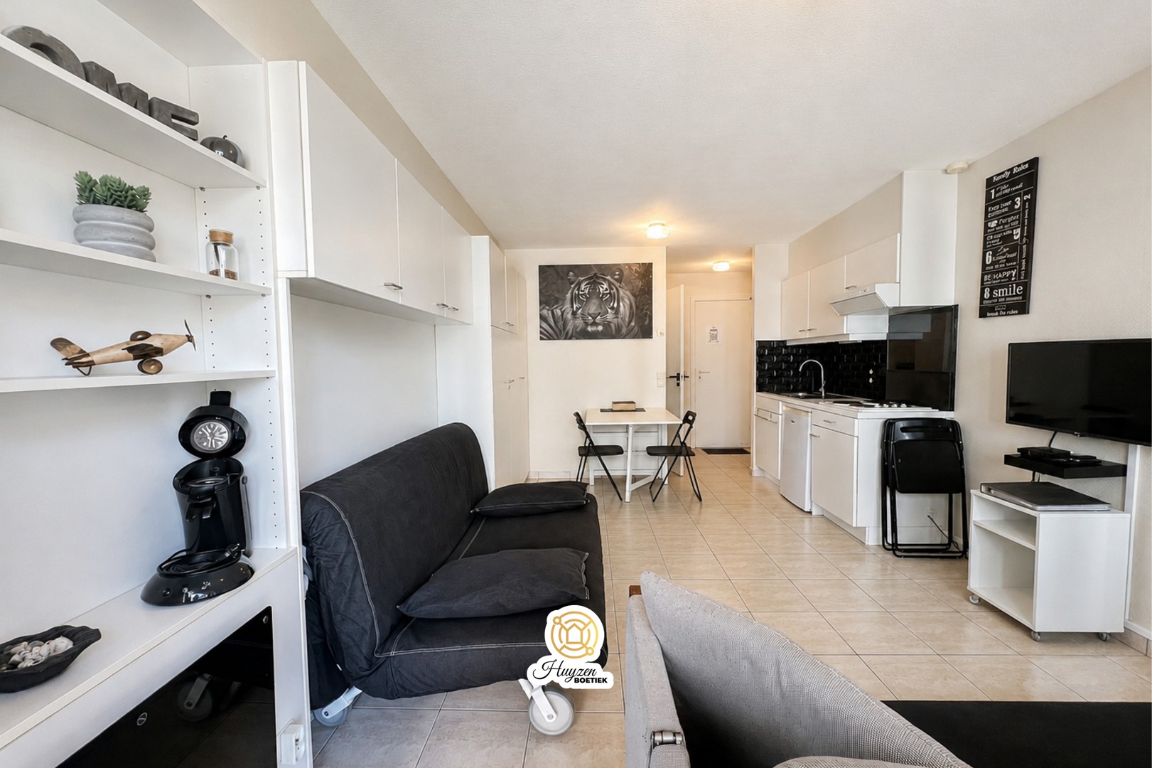 Studio te koop in De Panne | Instapklare studio met schuin zeezicht op toplocatie - foto 2