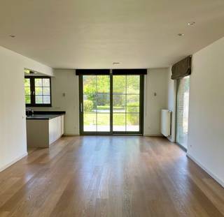 Oase van rust in Godsheide - charmante, instapklare woning met 3 slaapkamers en aparte dressingTroeven:+ Goed onderhouden gezinswoning met een...