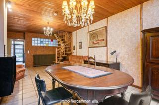 Neat family home, conveniently located within biking distance of bustling city of Mechelen and Vrijbroek Park. This pleasant home has always been...