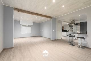 Volledig gerenoveerde en instapklare woning. Rustig en landelijk gelegen.De woning werd van 'top tot teen' volledig vernieuwd (o.a. nieuwe...