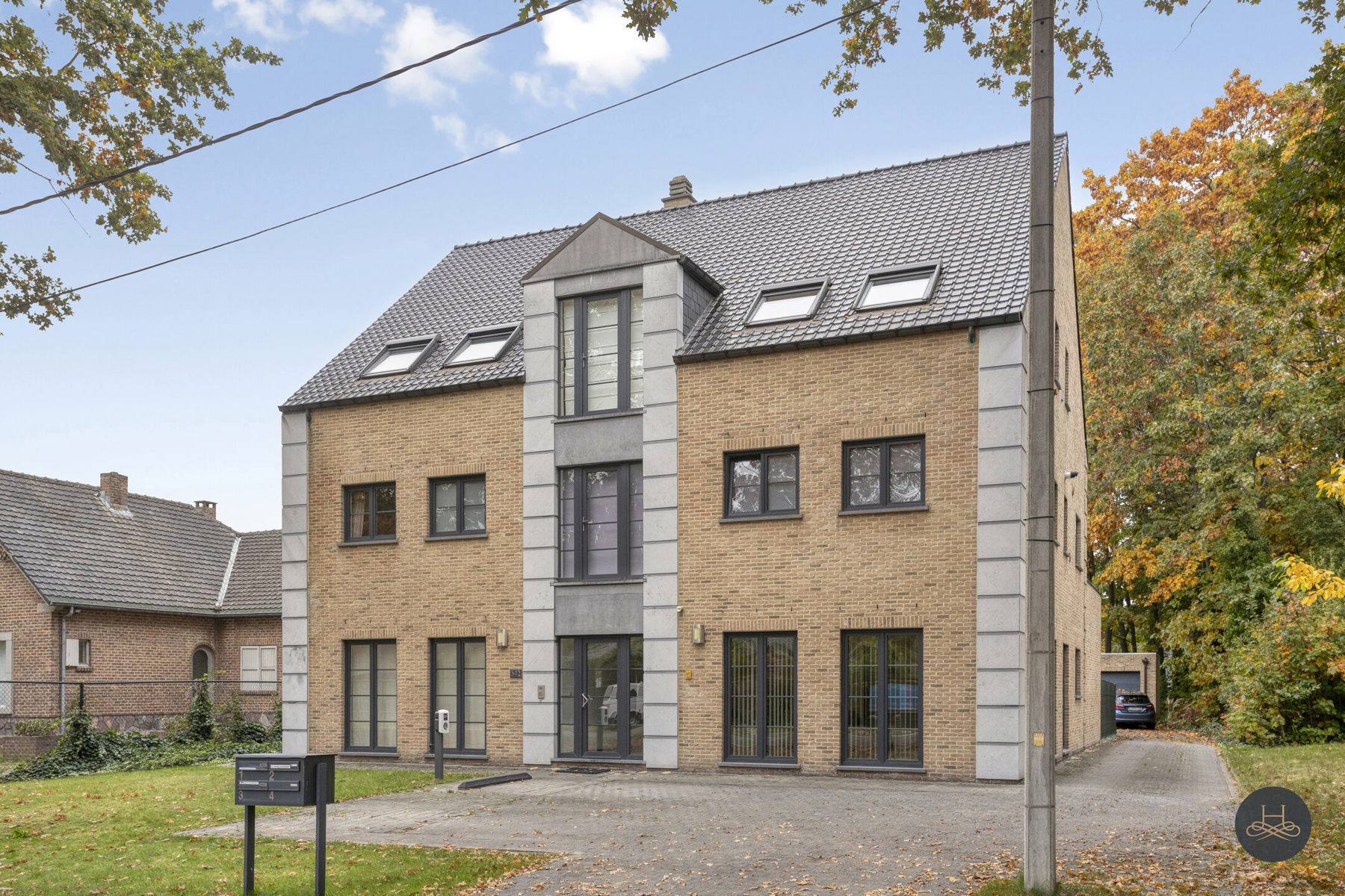 Apartment for sale in Hasselt with 4 bedrooms - photo 1