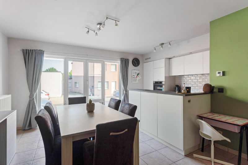 Recent gemoderniseerd GLVL APP met 2 SLK, terras en autostaanplaats - foto 5