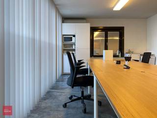 Ideaal voor o.a. broodjeszaak. Druk bereden locatie met kortstop parkingmogelijkheden. Nabij invalswegen en industriezones. Oppervlakte 75m² ( +...