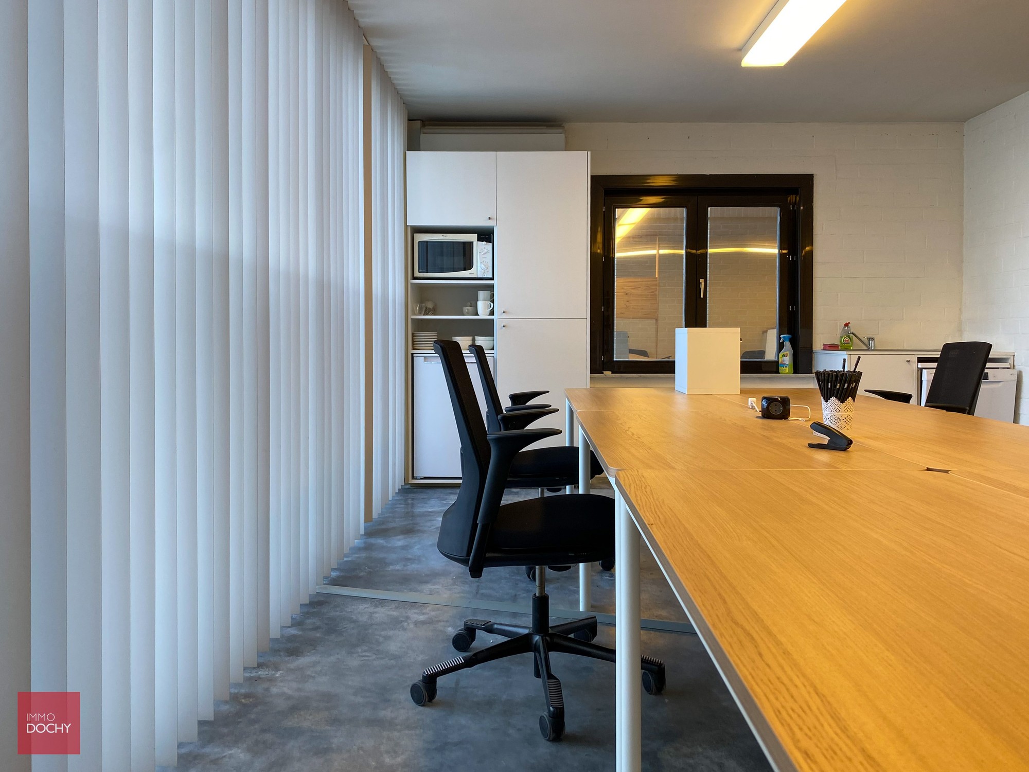 UIterst commercieel gelegen handelspand / bureel | Henri Lebbestraat - foto 2