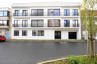 Te koop: Appartement met 2 slaapkamers op uitstekende ligging.Dit appartement is gelegen op de eerste verdieping en heeft een uitstekende locatie...