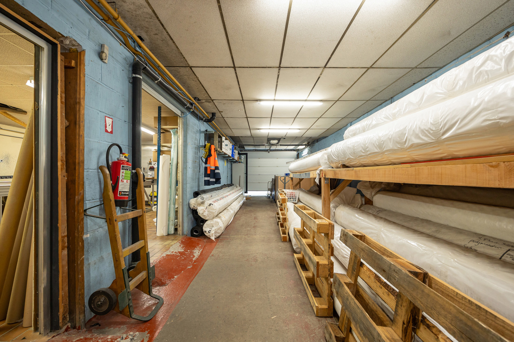 Kantoorgebouw met atelier op voll. bebouwd perceel van 528m² - foto 5