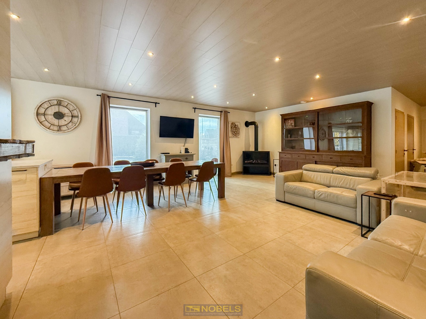 Te koop, verrassend ruime woning met nieuwe aanbouw op 10 are in Merelbeke - foto 4