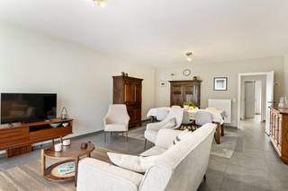 Dit prachtig instapklaar en energiezuinig appartement is gelegen op een toplocatie en combineert een centrale ligging met uitzonderlijke...