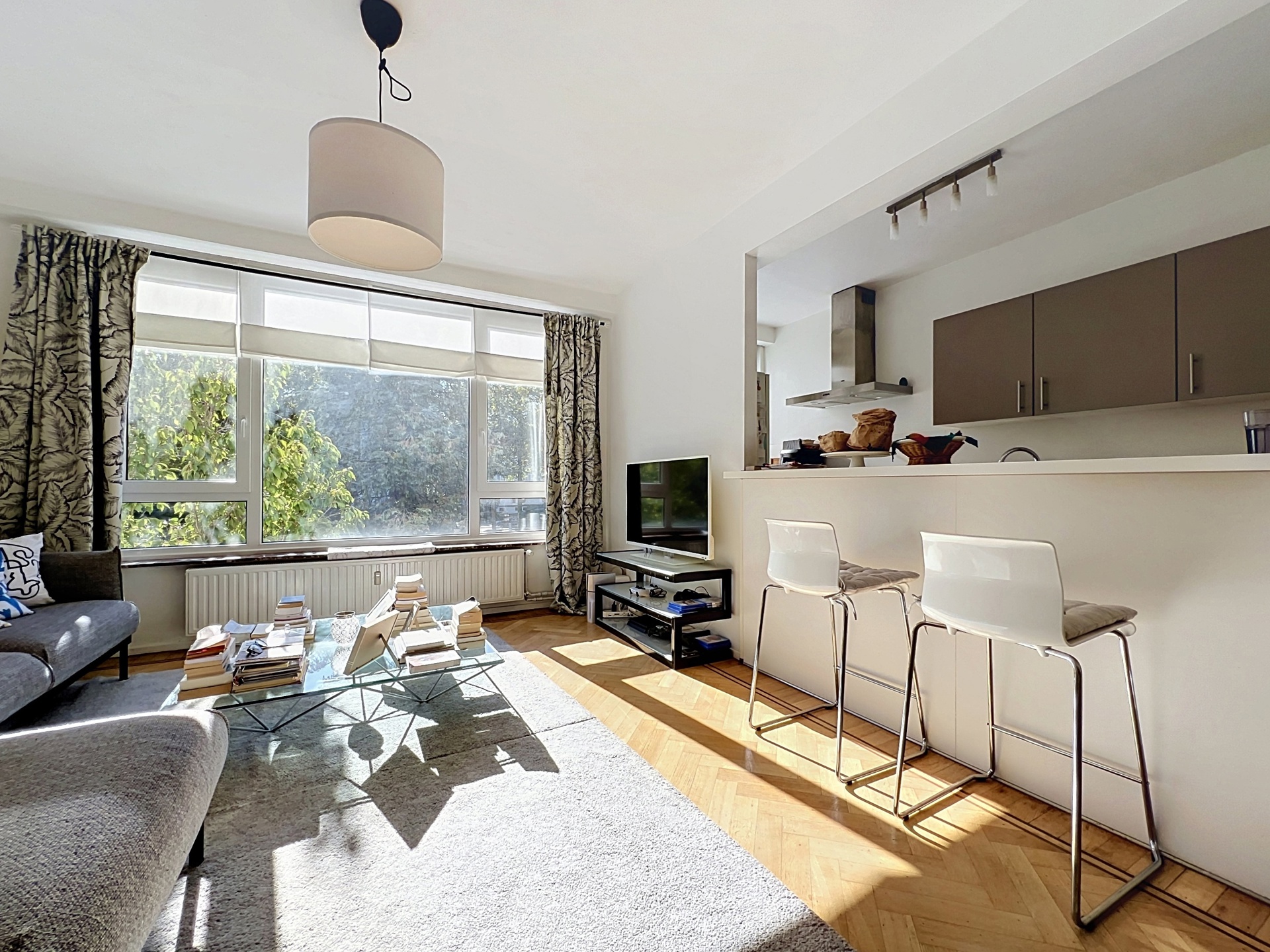 TE KOOP – Schaarbeek, Gerenoveerd appart met 2 slk en terras - foto 5