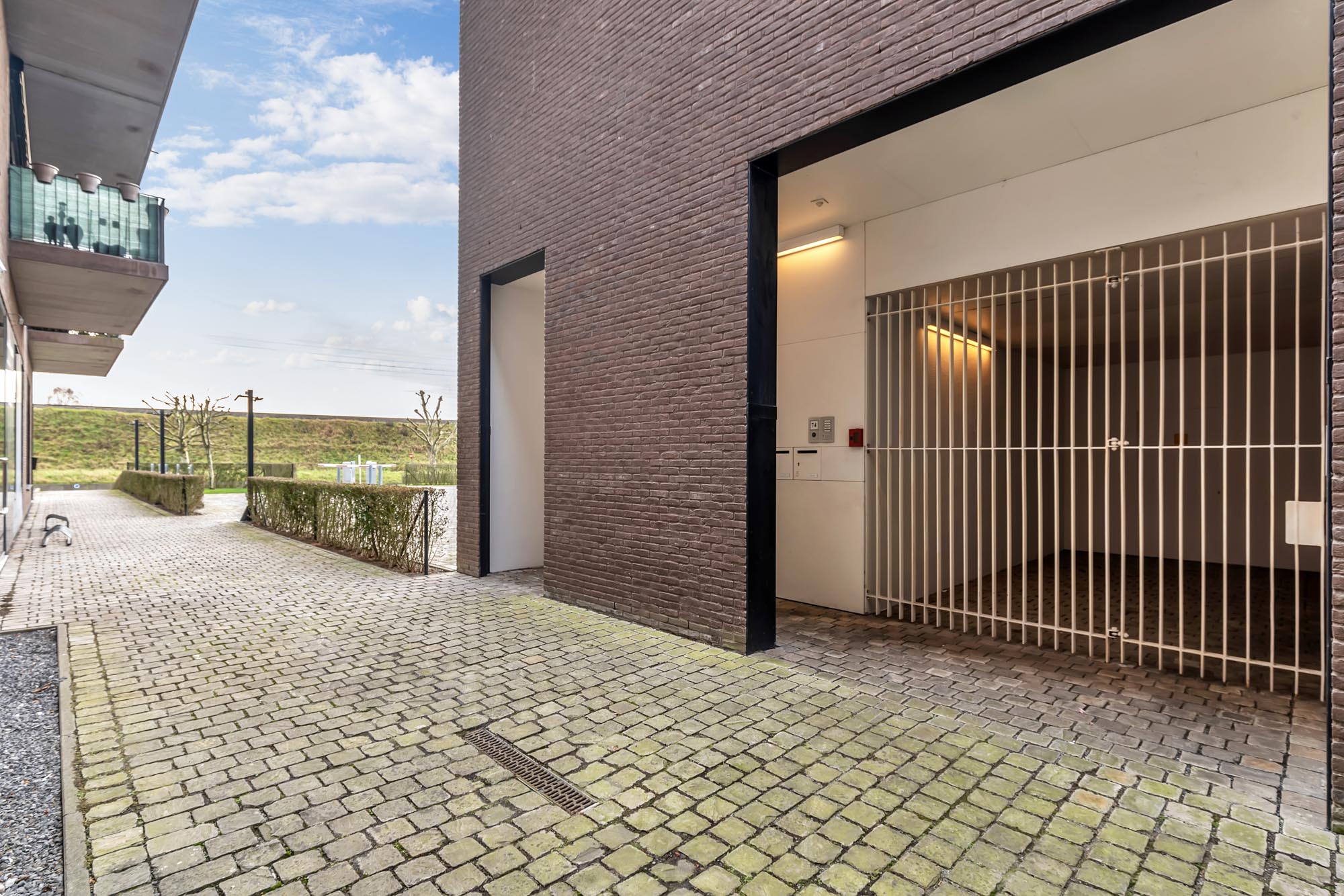 Ruim en lichtrijk appartement met zonnig terras in centrum - foto 3