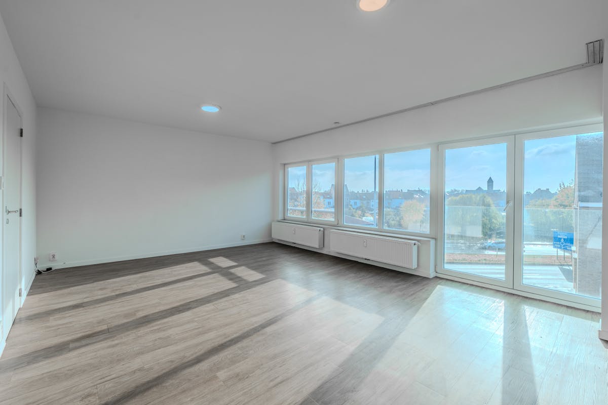 Instapklaar 2-slaapkamerappartement te Oostende - foto 1