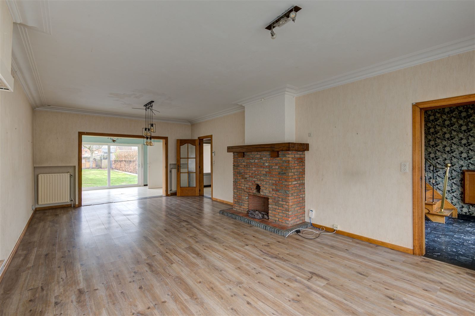 Te renoveren gezinswoning in kindvriendelijke buurt - foto 5