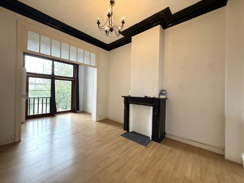 1-slaapkamerappartement in herenwoning vlakbij Sint-Pietersstation - foto 2