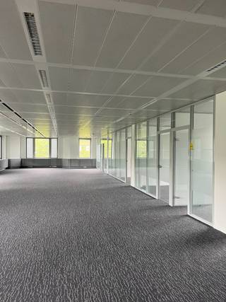 Commercial for rent in Waterloo