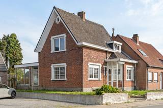 - Maison mitoyenne sur un grand terrain (1.035 m²)- Vue phénoménale sur les champs- Emplacement central à Rekkem : Murissonstraat 245- Espace de vie...