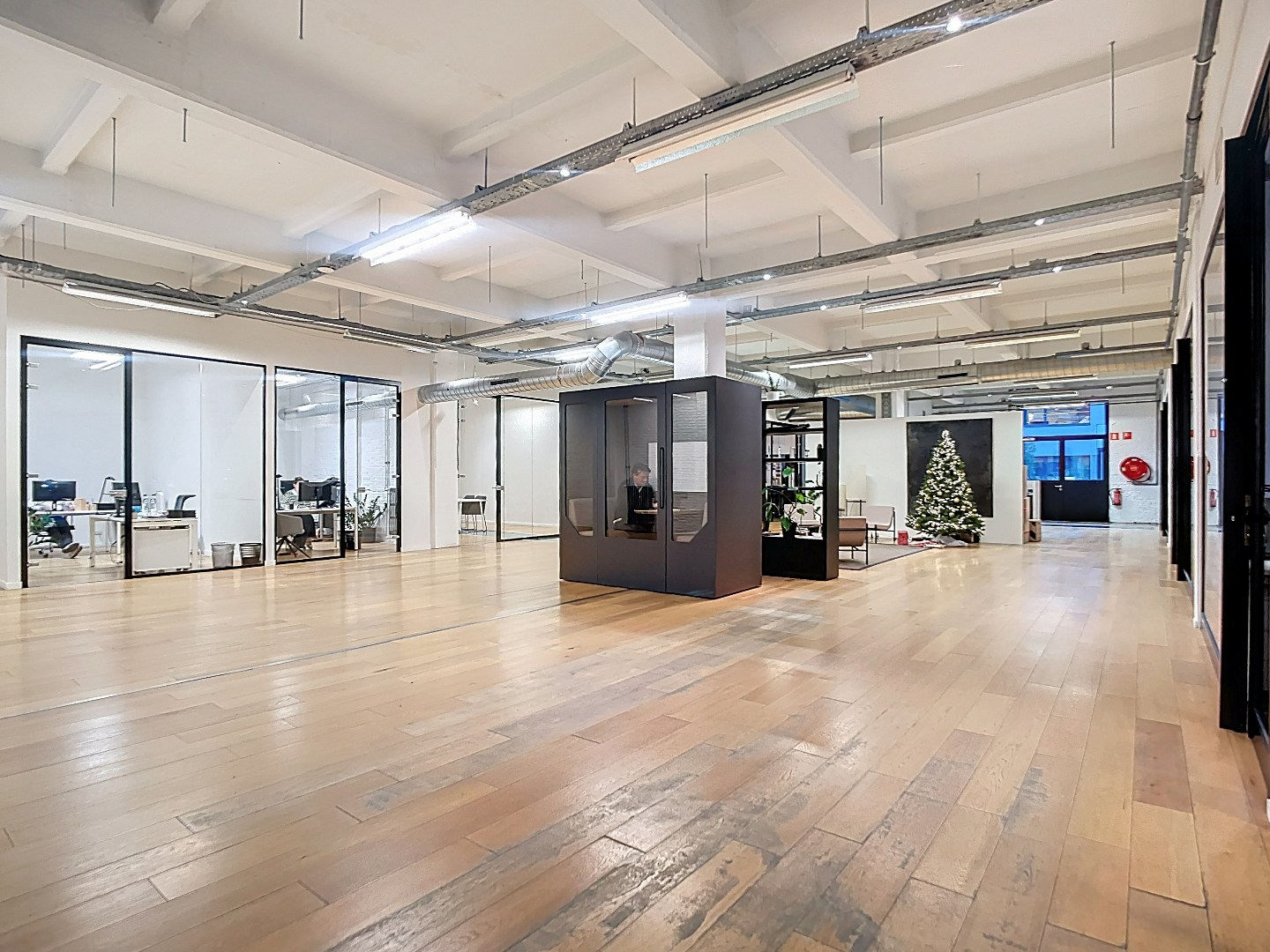 Commercial for rent in Antwerp - photo 4