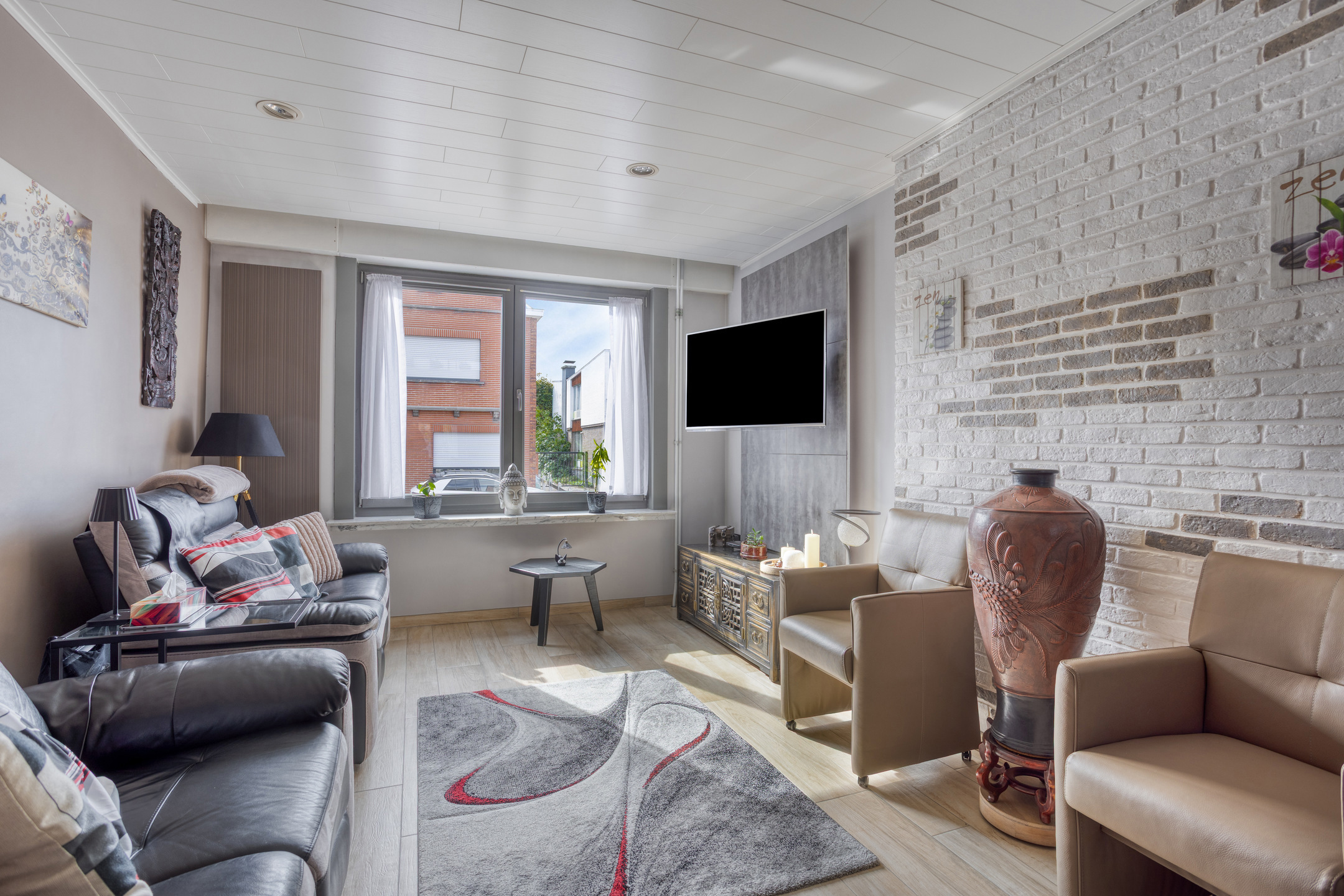 Instapklare 3-gevelwoning met tuin, garage en zonnepanelen - foto 3