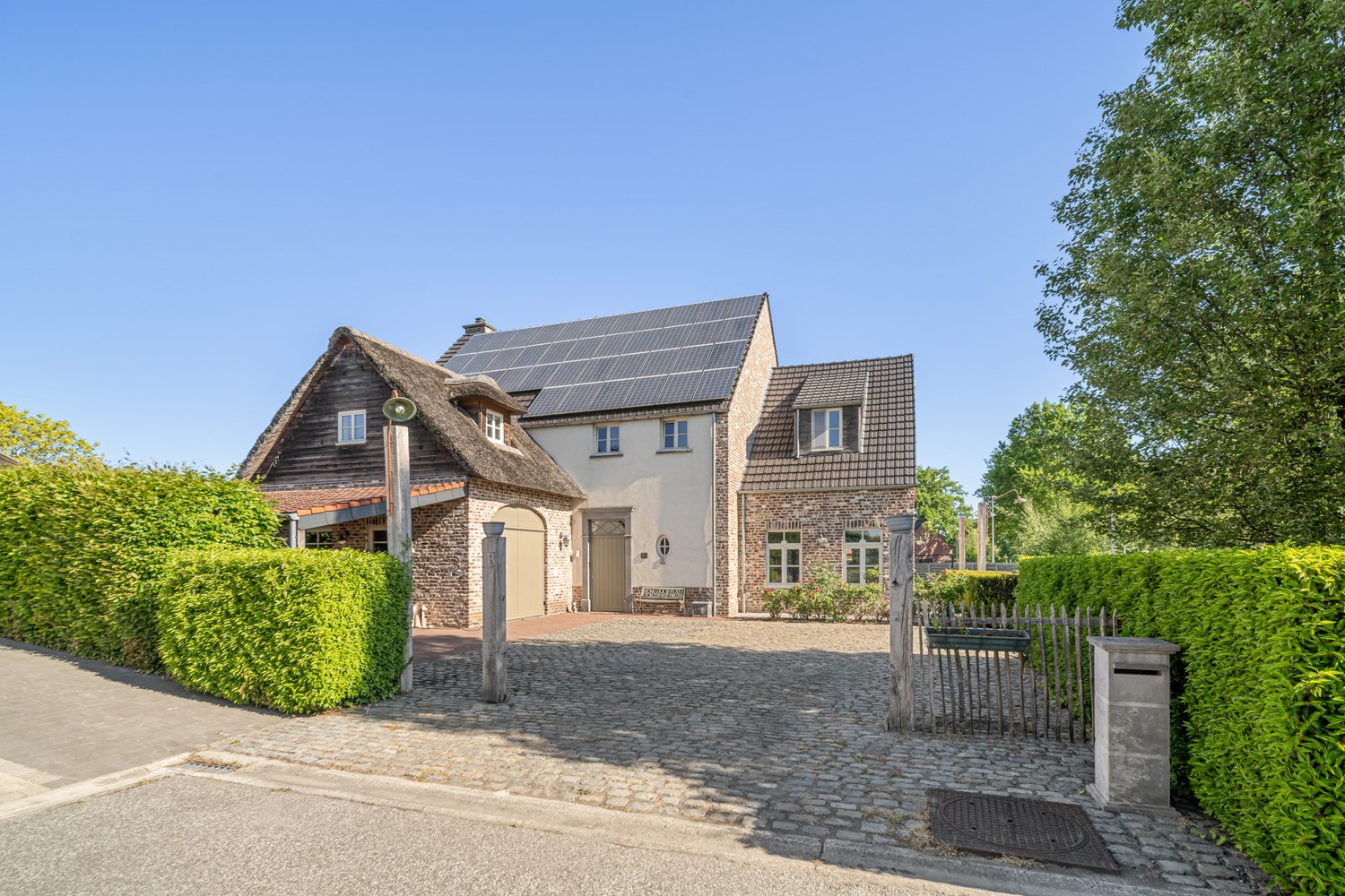 Maison à vendre à Overpelt avec 6 chambres - photo 1