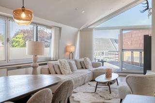 This penthouse is offered via the Pre-sale formula. On Saturday, 30/05/26 between 10 a.m. and 12 p.m., you can come and view this property...